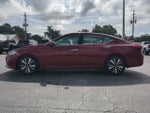 2022 Altima Thumbnail 7