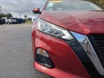 2022 Altima Thumbnail 10
