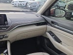 2022 Altima Thumbnail 17