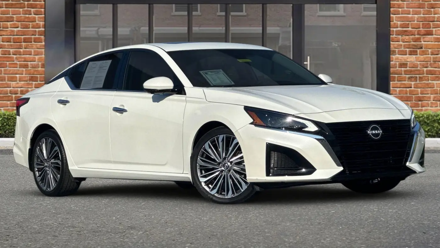 2023 Nissan Altima 2.5 SL