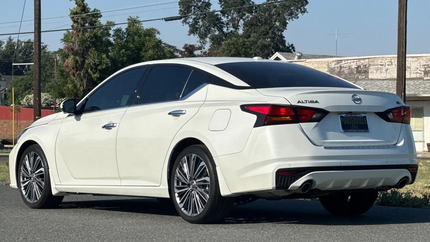 2023 Nissan Altima 2.5 SL