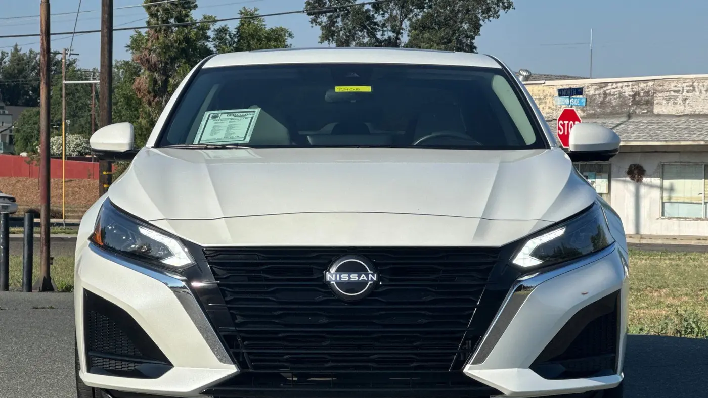 2023 Nissan Altima 2.5 SL