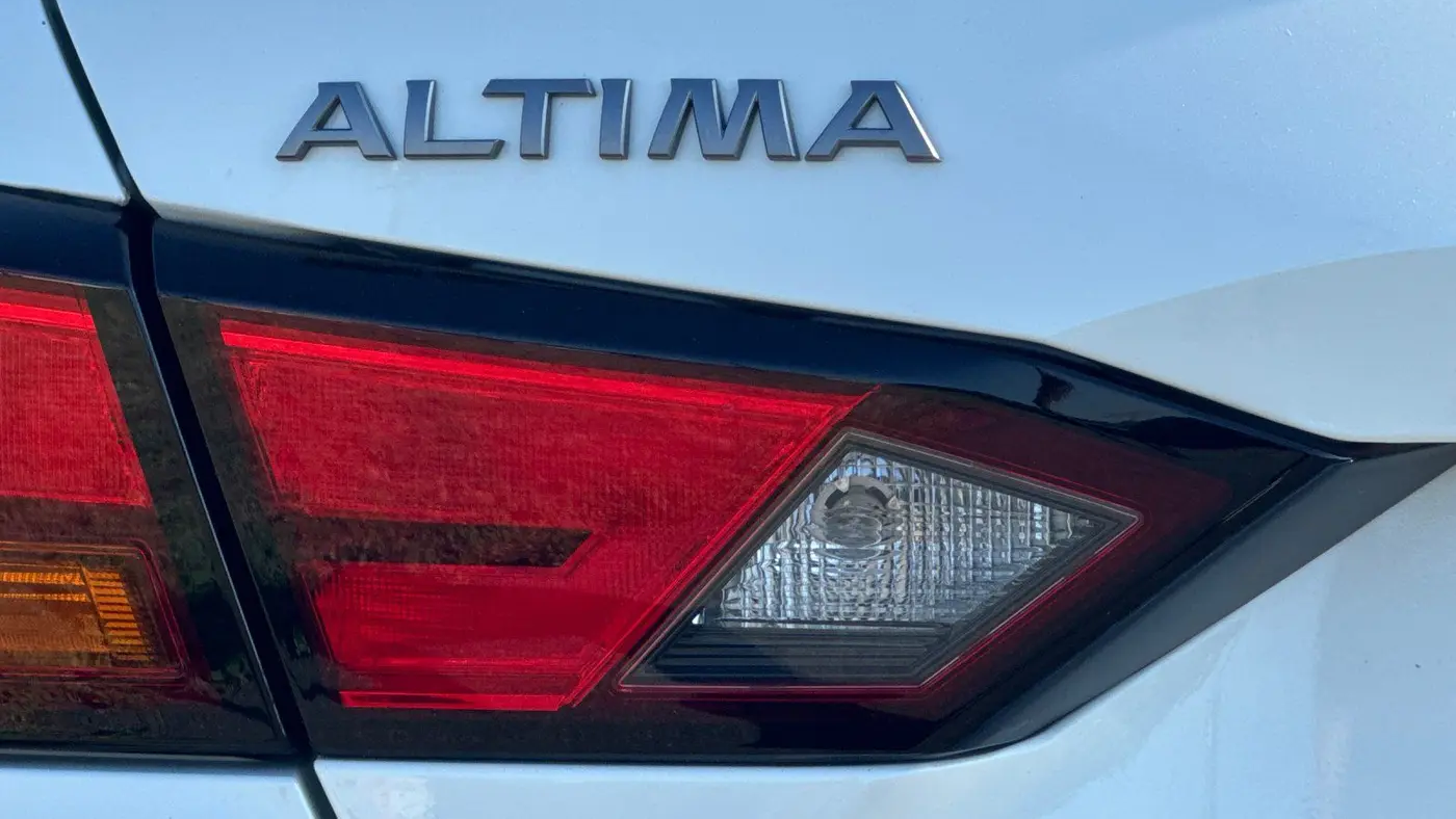 2023 Nissan Altima 2.5 SL
