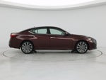 2023 Altima Thumbnail 7