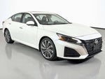 2023 Altima Thumbnail 45