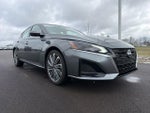 2025 Altima Thumbnail 1