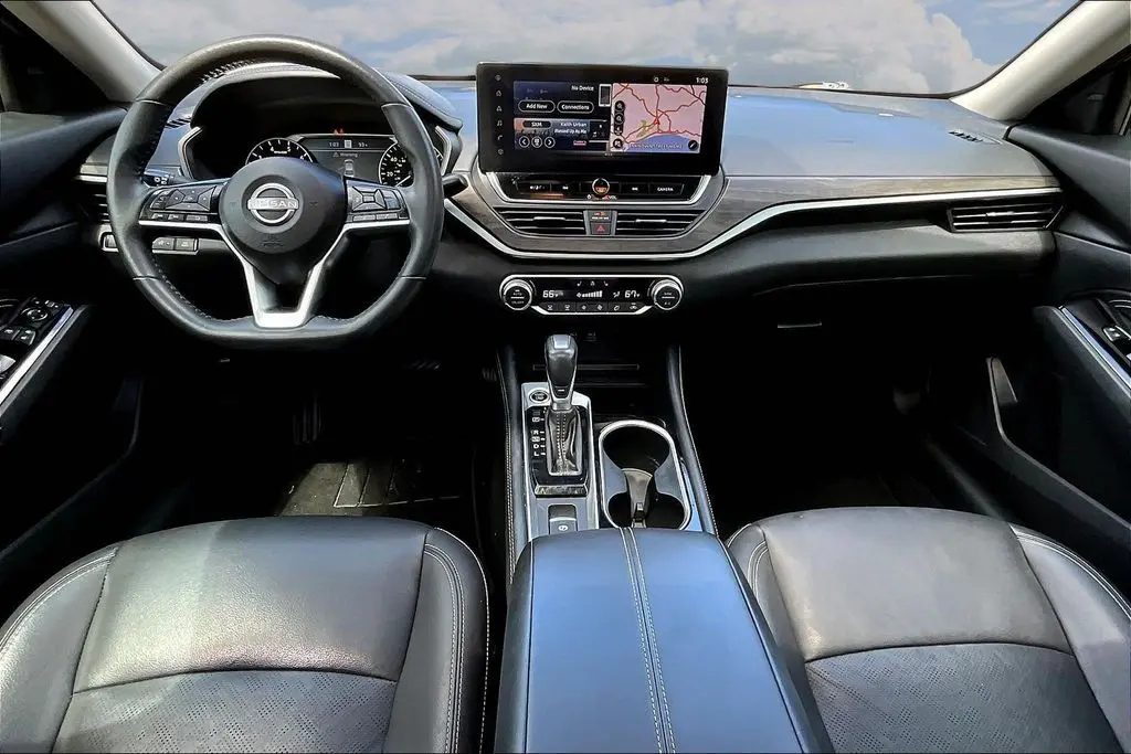 2023 Nissan Altima - $25,900