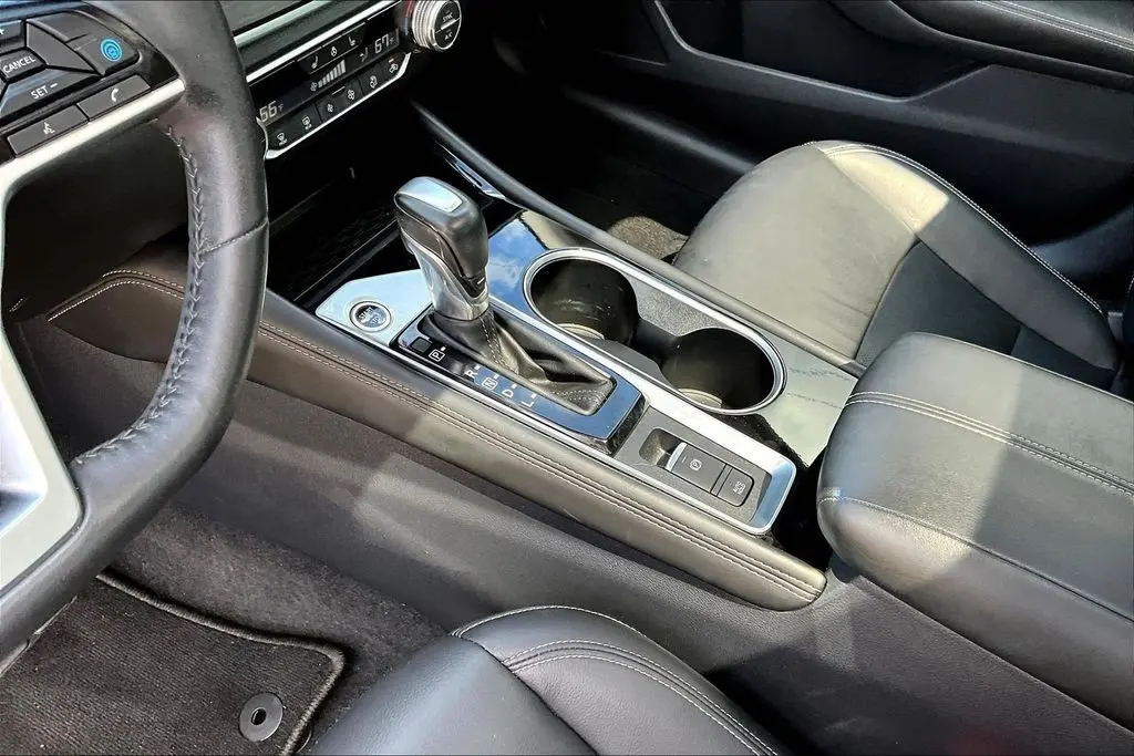 2023 Nissan Altima - $25,900