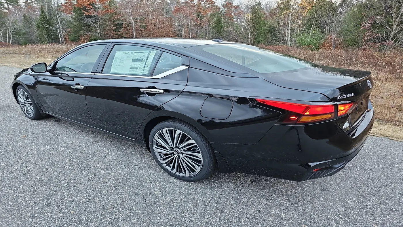 2025 Nissan Altima 2.5 SL