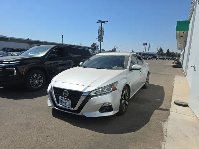 2019 Nissan Altima - $13,900