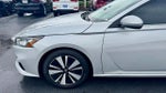 2019 Altima Thumbnail 12