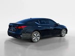 2021 Altima Thumbnail 4