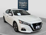 2022 Altima Thumbnail 1