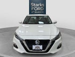 2022 Altima Thumbnail 2