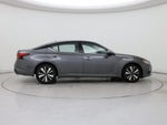 2022 Altima Thumbnail 7