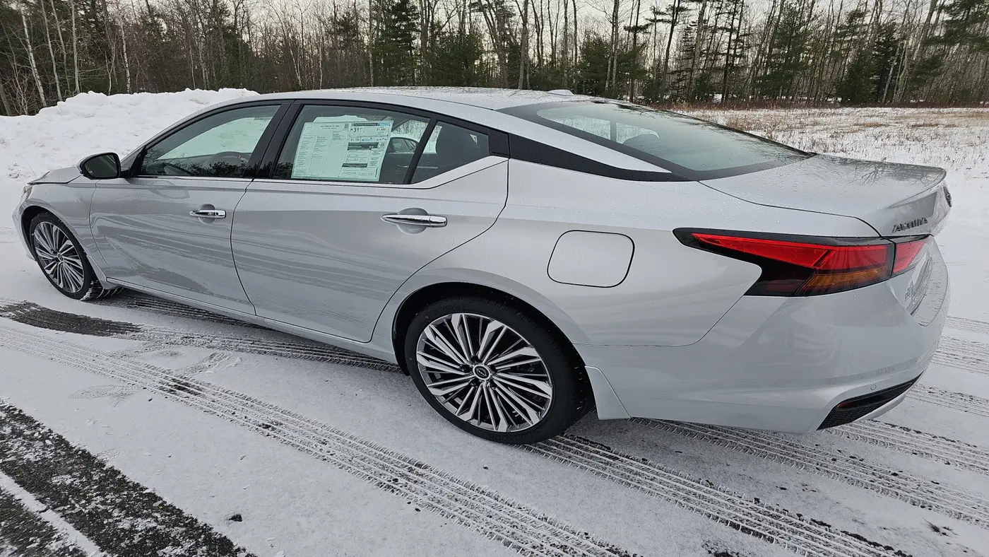 2025 Nissan Altima 2.5 SL