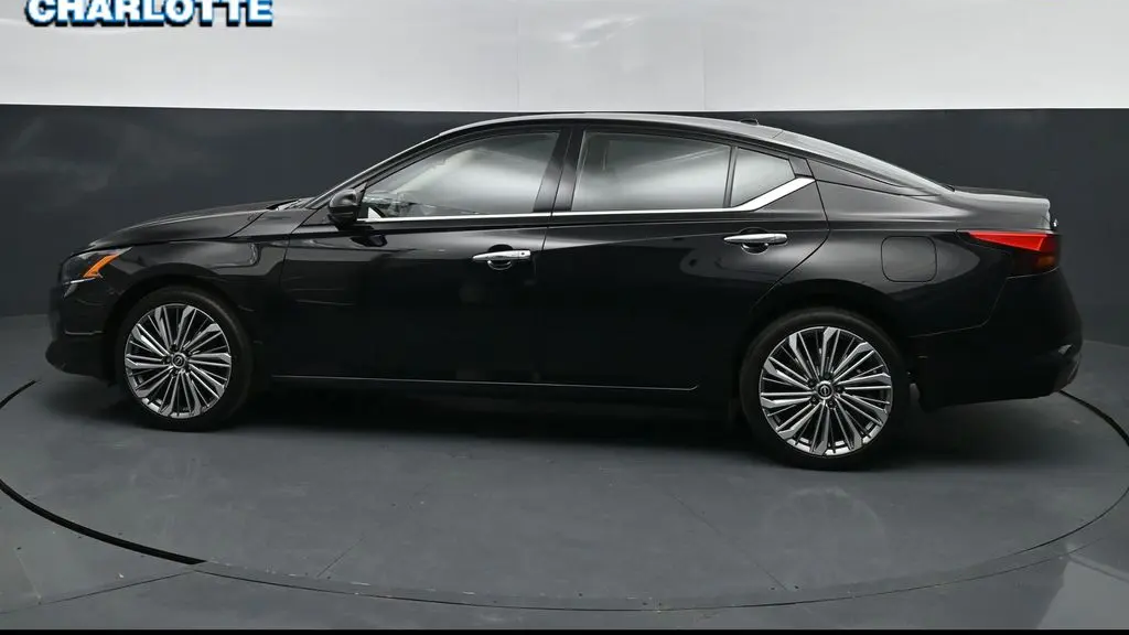 2024 Nissan Altima 2.5 SL