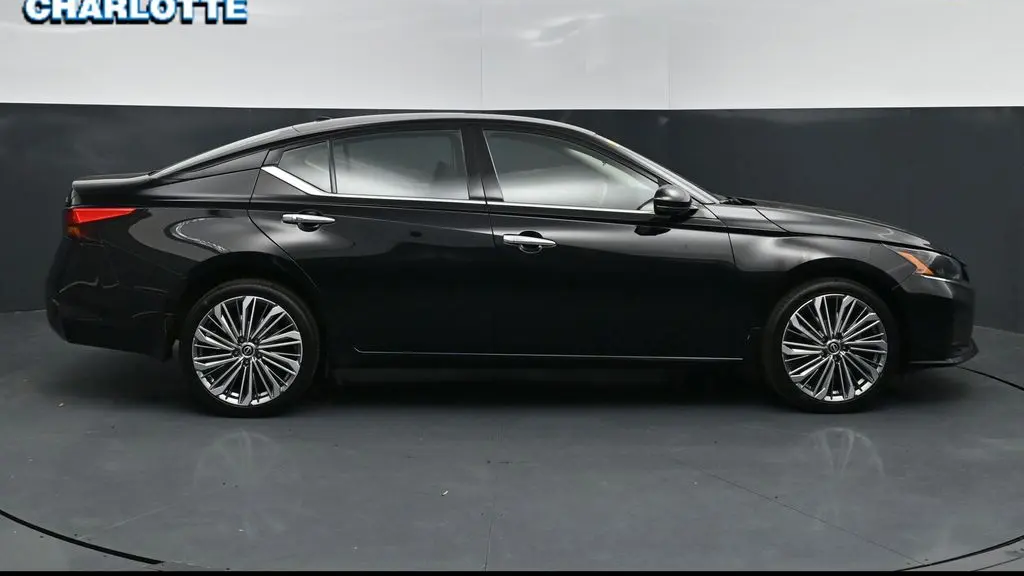 2024 Nissan Altima 2.5 SL
