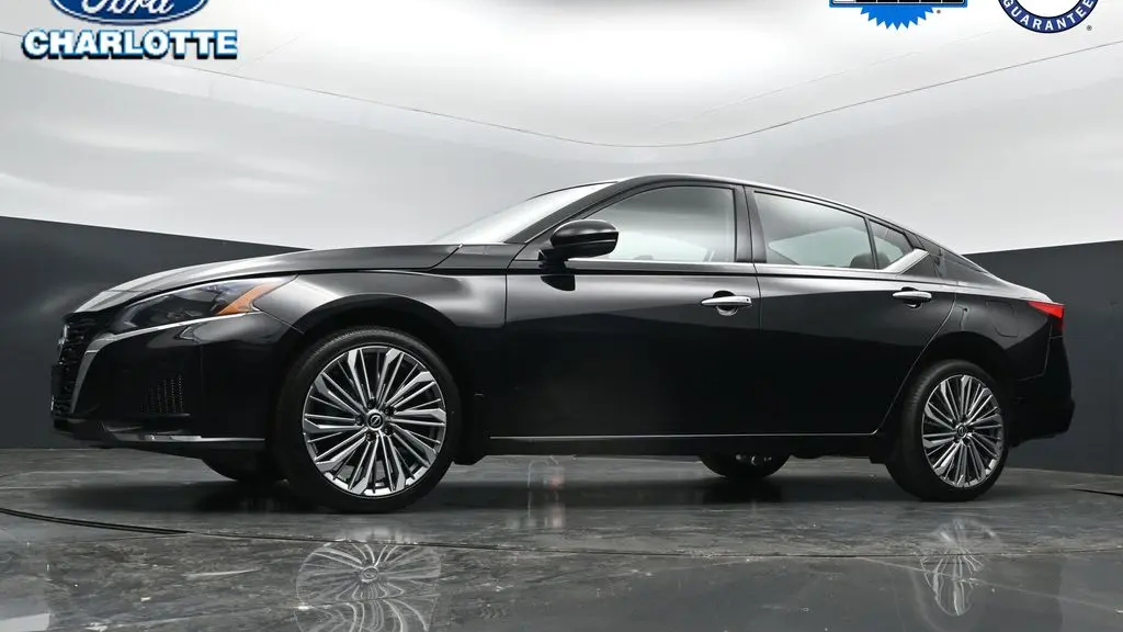 2024 Nissan Altima 2.5 SL