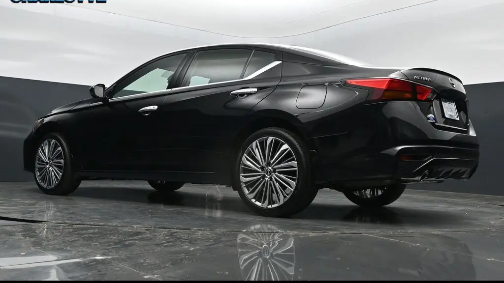 2024 Nissan Altima 2.5 SL