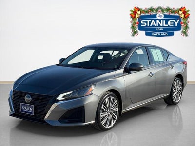 Photo of a 2023 Nissan Altima AWD 2.5 SL 4DR Sedan for sale