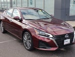 2025 Altima Thumbnail 4