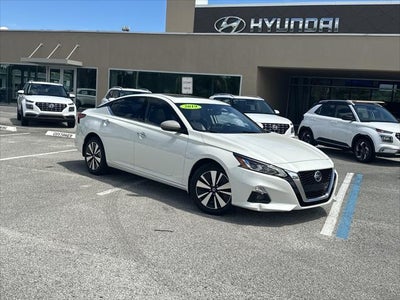 Photo of a 2019 Nissan Altima AWD 2.5 SL 4DR Sedan for sale