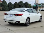 2022 Altima Thumbnail 3