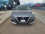 2022 Altima Thumbnail 2