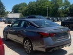 2023 Altima Thumbnail 4