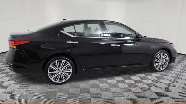 2025 Nissan Altima 2.5 SL