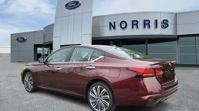 2023 Nissan Altima 2.5 SL