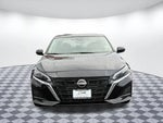 2023 Altima Thumbnail 2