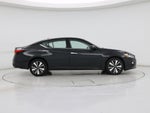 2020 Altima Thumbnail 7