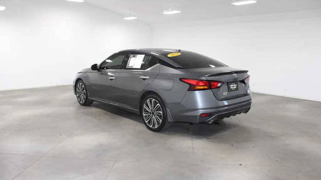 2024 Nissan Altima 2.5 SL