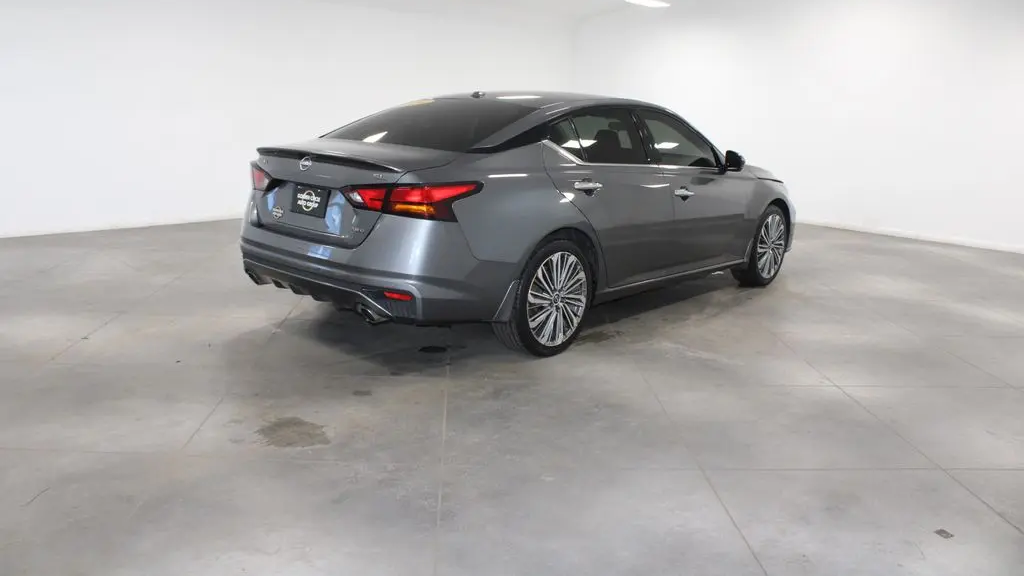 2024 Nissan Altima 2.5 SL