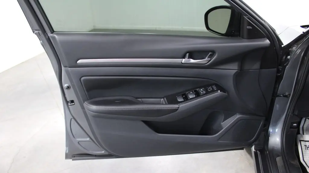 2024 Nissan Altima 2.5 SL