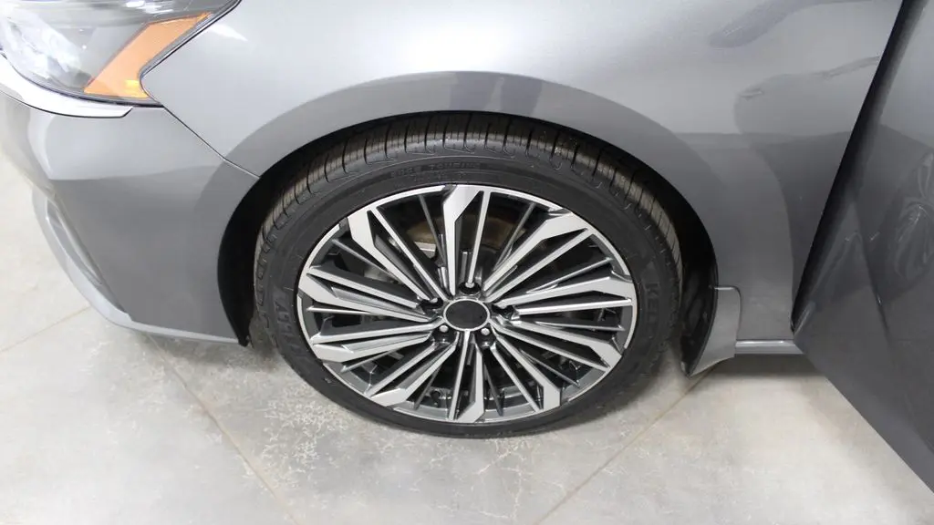 2024 Nissan Altima 2.5 SL