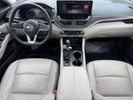 2023 Altima Thumbnail 9