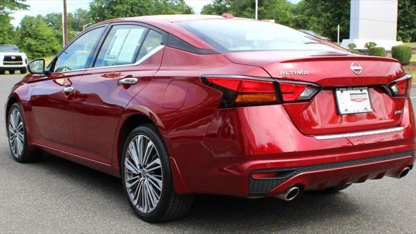 2023 Nissan Altima 2.5 SL