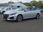 2025 Altima Thumbnail 3