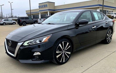 Photo of a 2019 Nissan Altima 2.5 Platinum 4DR Sedan for sale