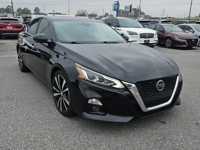 Photo of a 2019 Nissan Altima 2.5 Platinum 4DR Sedan for sale