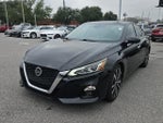 2019 Altima Thumbnail 3