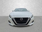 2019 Altima Thumbnail 6