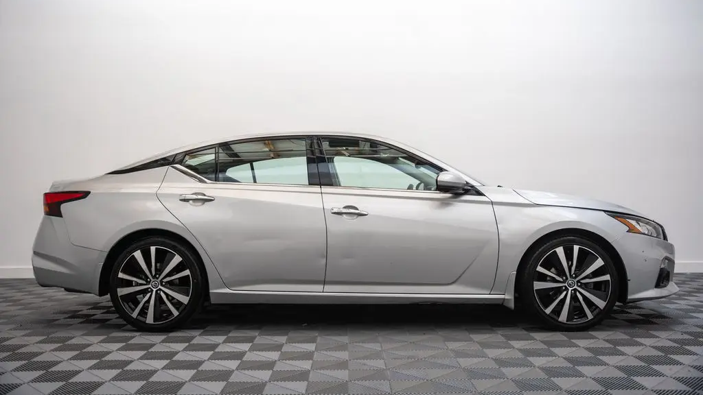 2020 Nissan Altima 2.5 Platinum