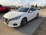 2019 Altima Thumbnail 3