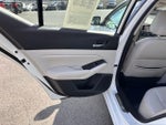 2021 Altima Thumbnail 22