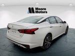 2022 Altima Thumbnail 3