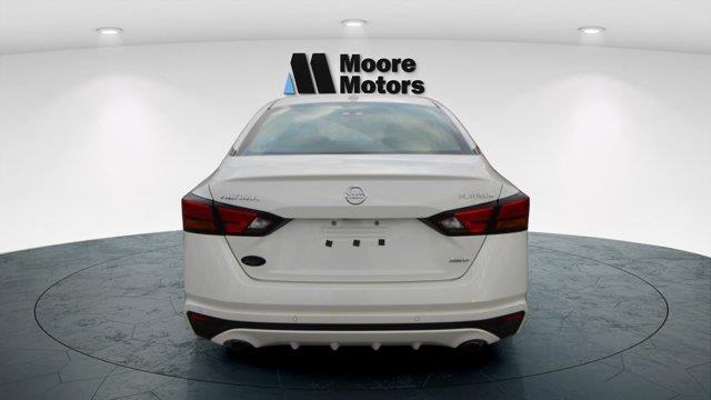 2022 Nissan Altima 2.5 Platinum